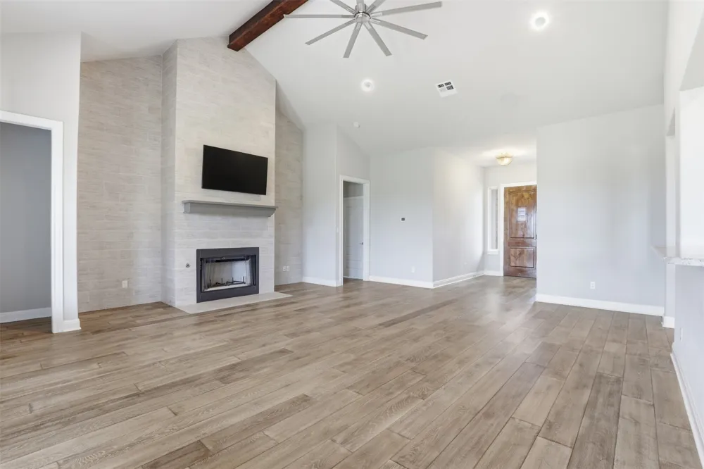 2440 Greatwood Trail Leander, TX 78641