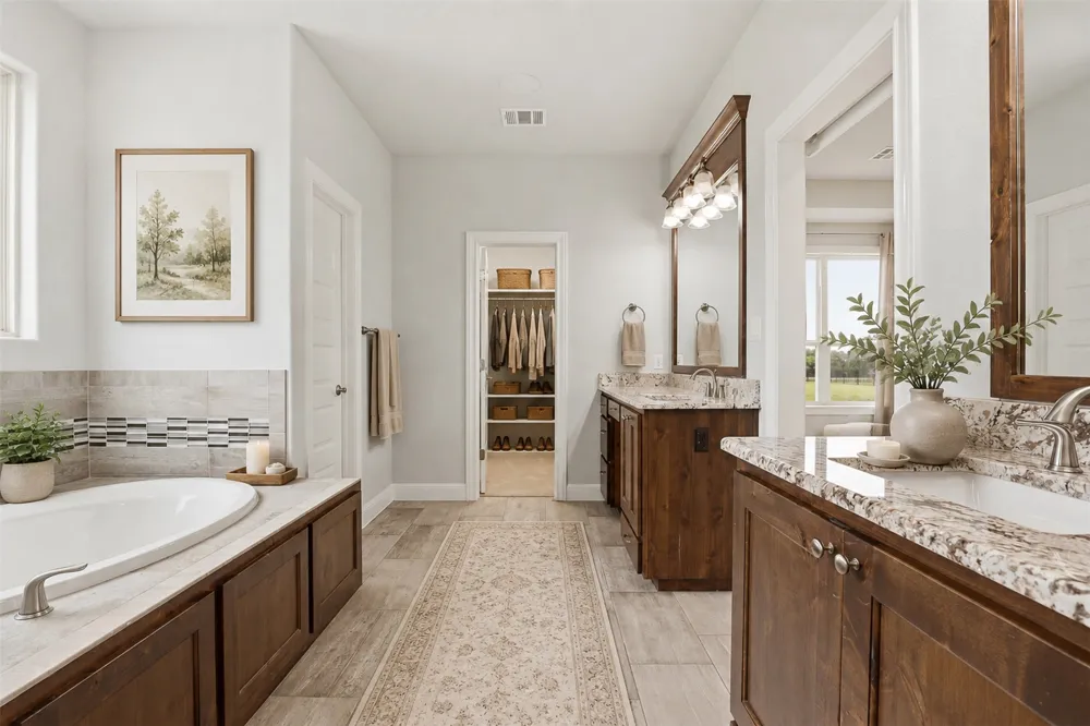 2440 Greatwood Trail Leander, TX 78641