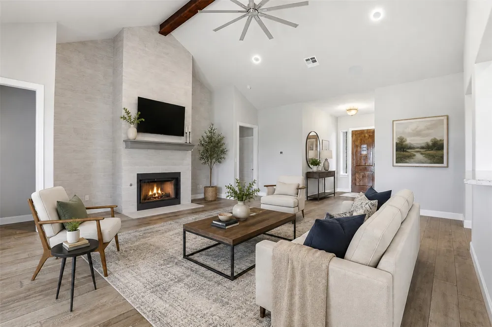 2440 Greatwood Trail Leander, TX 78641