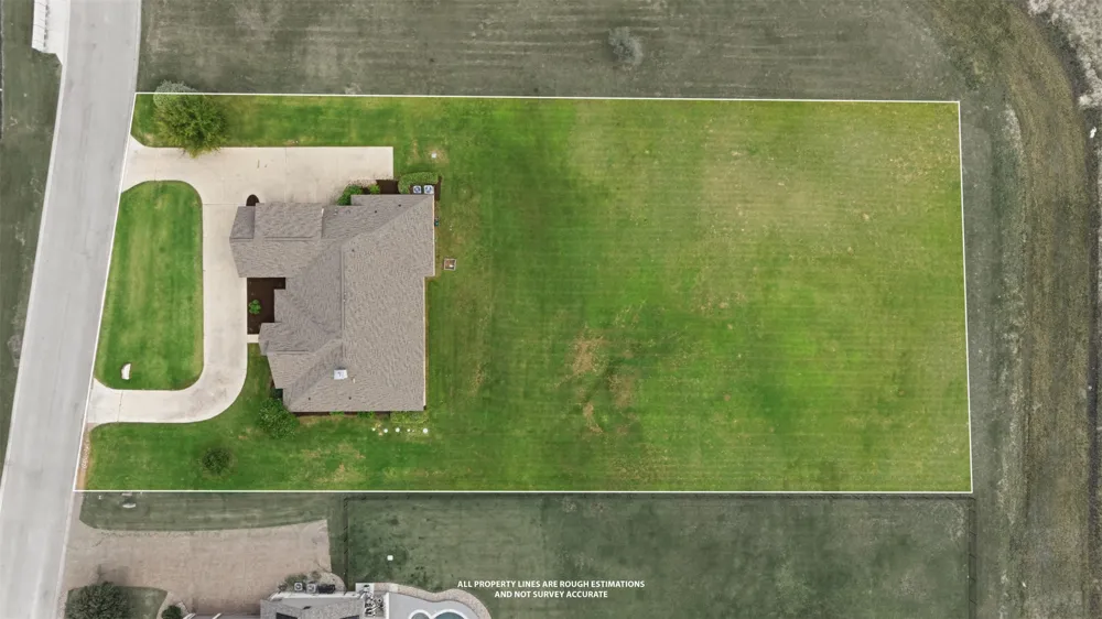 2440 Greatwood Trail Leander, TX 78641