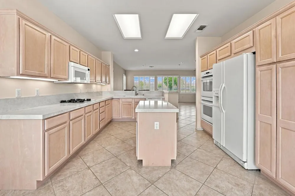78286 Hollister Drive Palm Desert, CA 92211