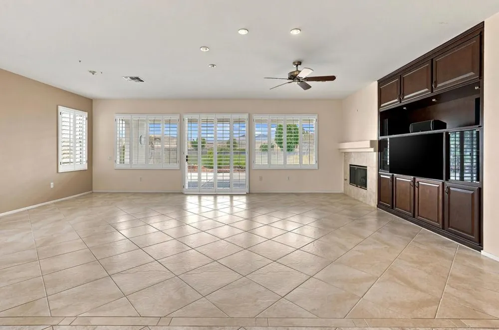 78286 Hollister Drive Palm Desert, CA 92211