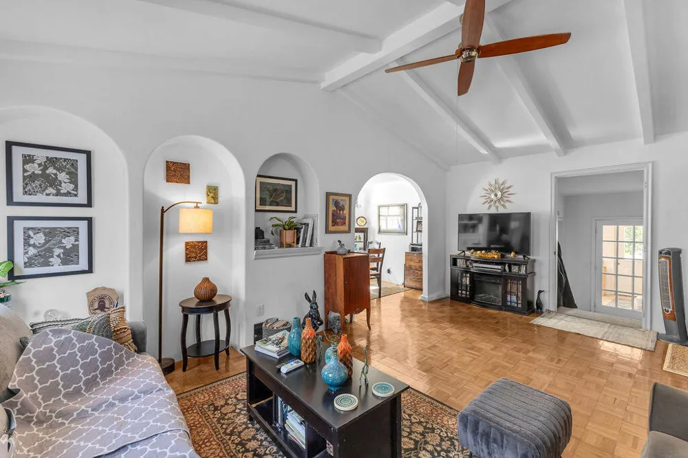 140 Jupiter Street Palm Springs, CA 92264