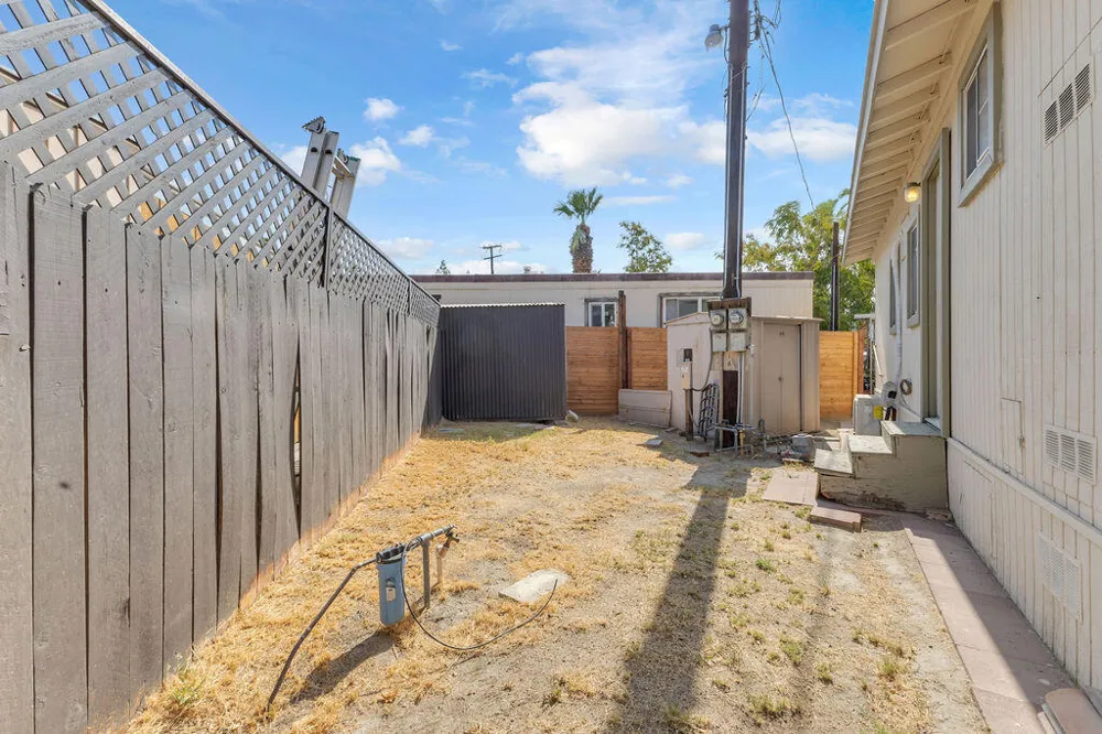 140 Jupiter Street Palm Springs, CA 92264