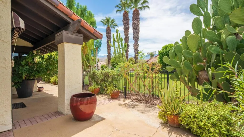 48 Calle Lista Rancho Mirage, CA 92270