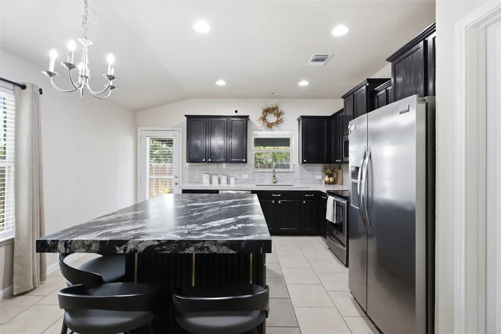 1617 Sunflower Street Lockhart, TX 78644