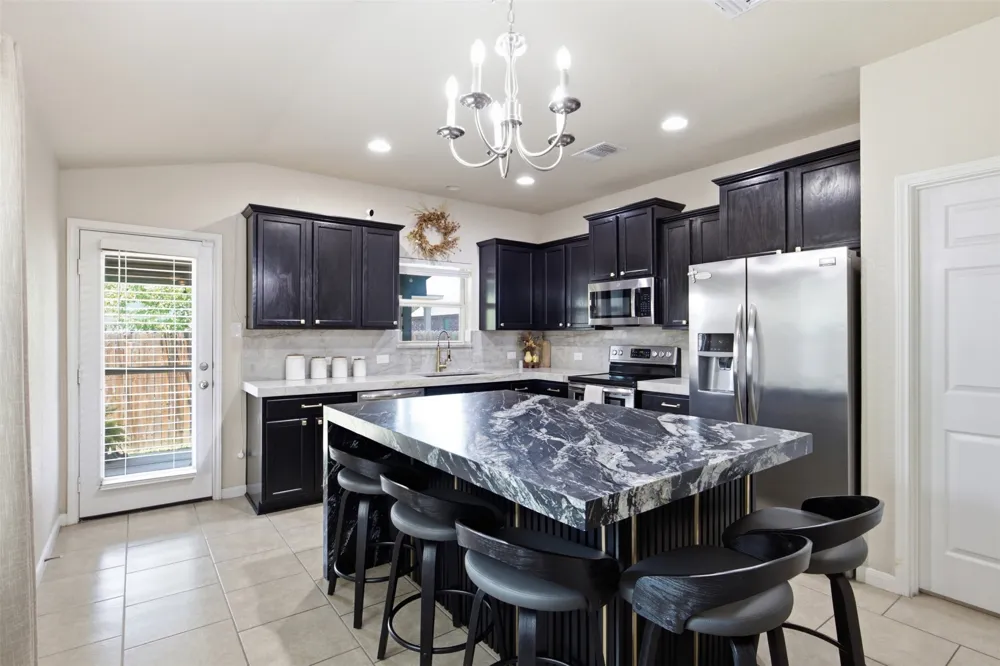 1617 Sunflower Street Lockhart, TX 78644