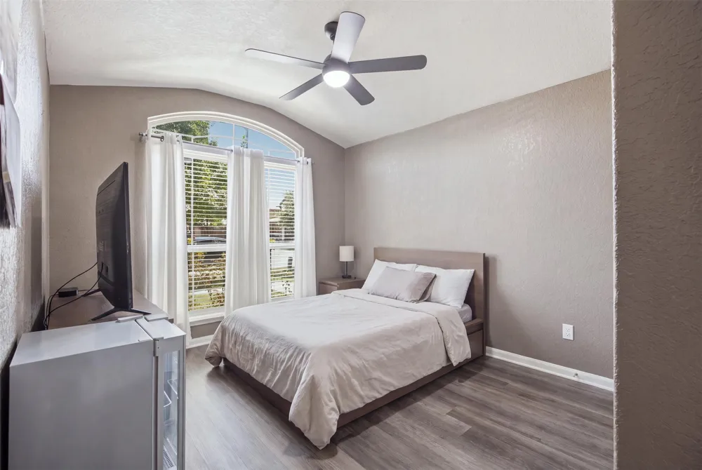1617 Sunflower Street Lockhart, TX 78644