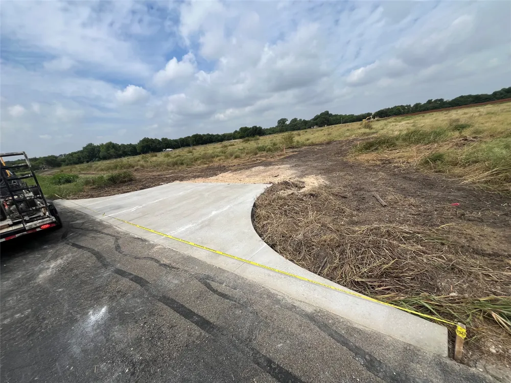 4 County Road 320 Granger, TX 76530