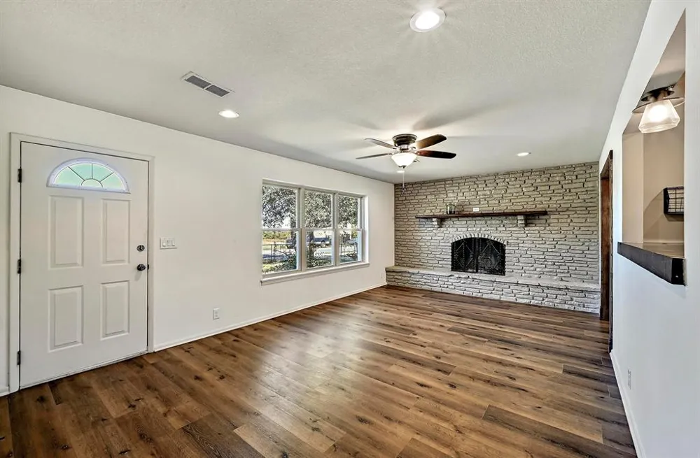 551 Grange Street Bertram, TX 78605