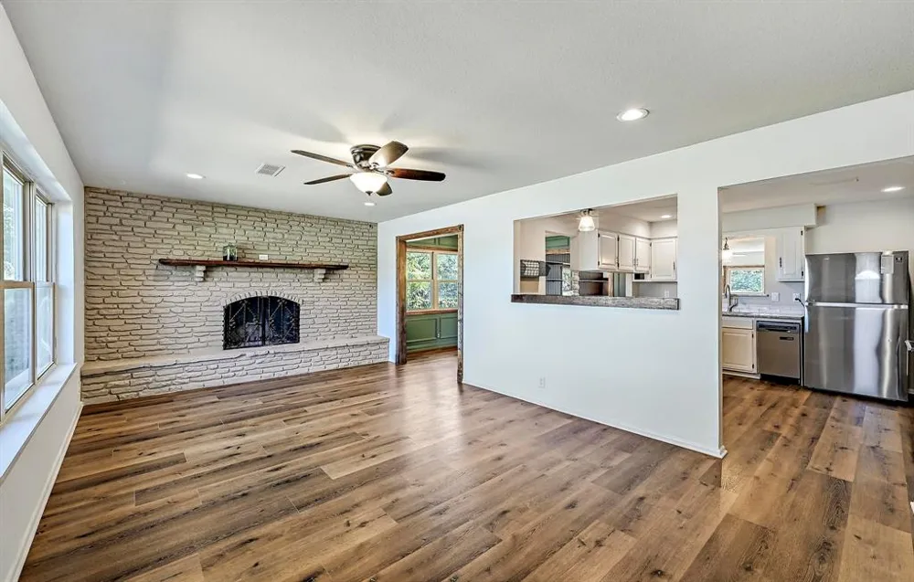 551 Grange Street Bertram, TX 78605
