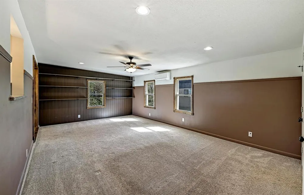 551 Grange Street Bertram, TX 78605