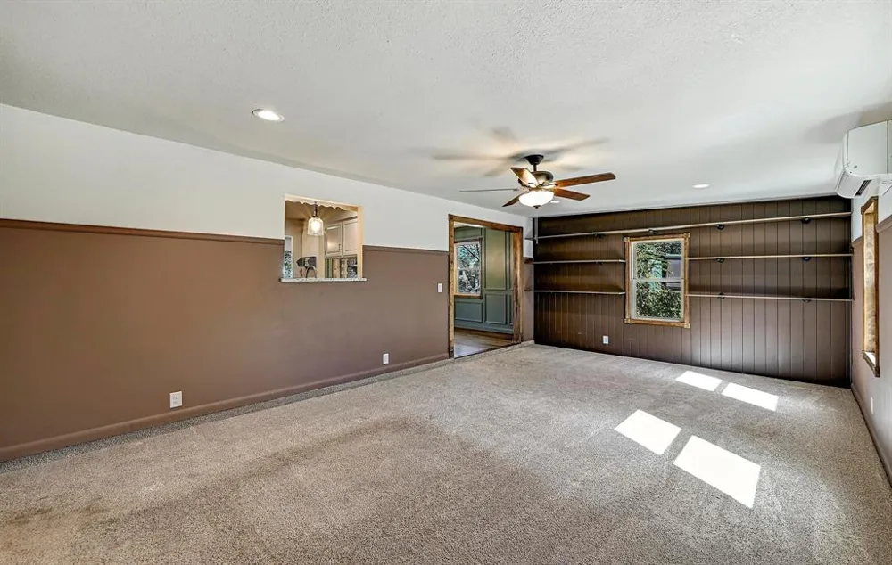 551 Grange Street Bertram, TX 78605
