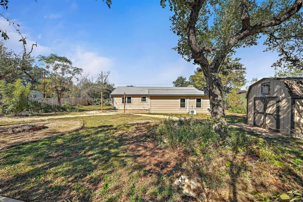551 Grange Street Bertram, TX 78605