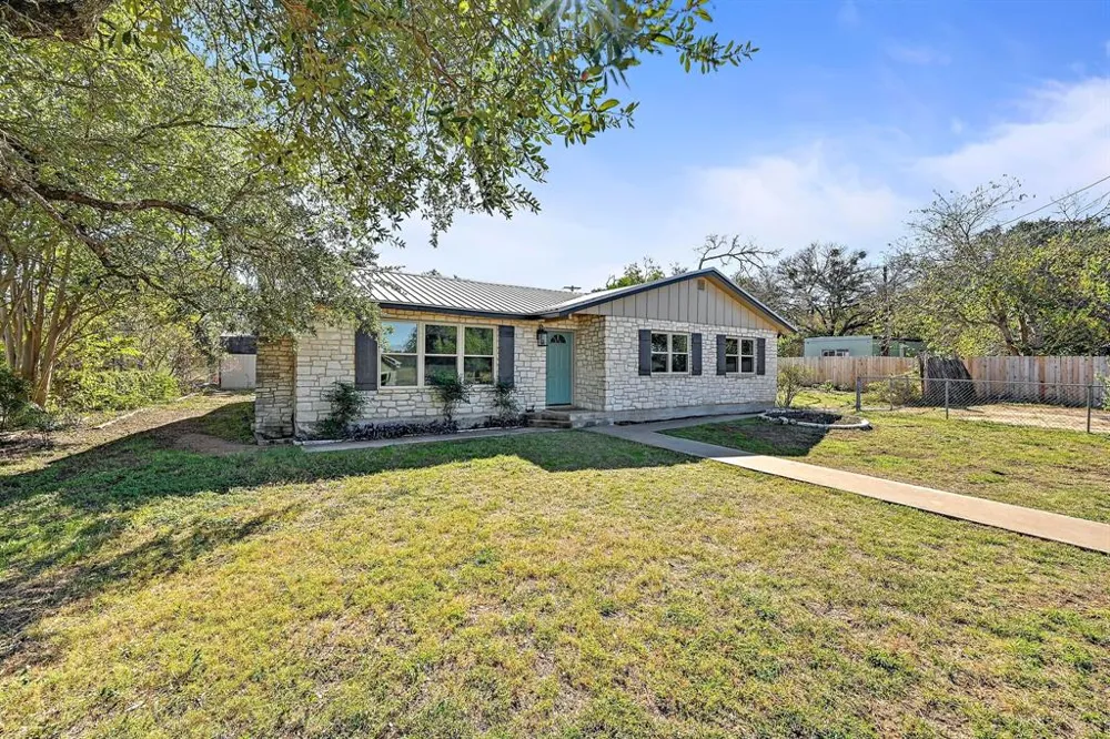 551 Grange Street Bertram, TX 78605