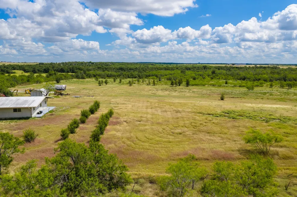 8804 Williamson Road Kyle, TX 78640