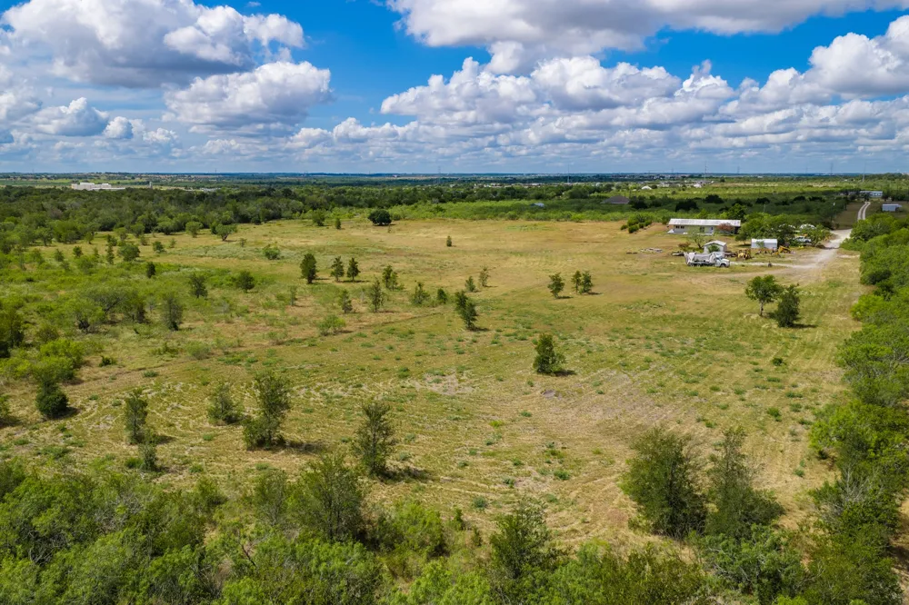8804 Williamson Road Kyle, TX 78640