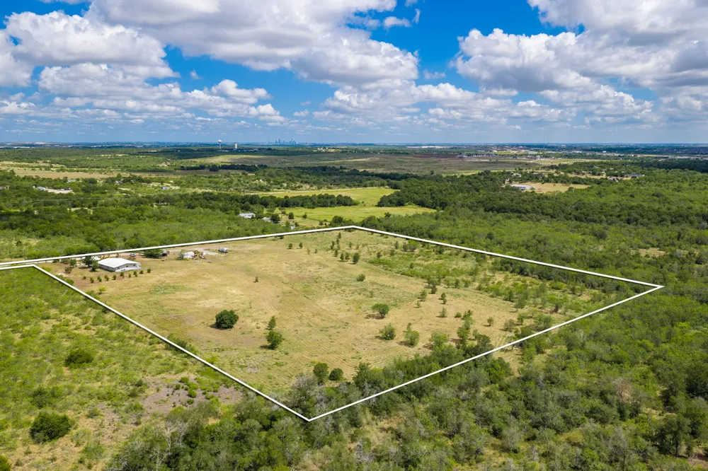 8804 Williamson Road Kyle, TX 78640