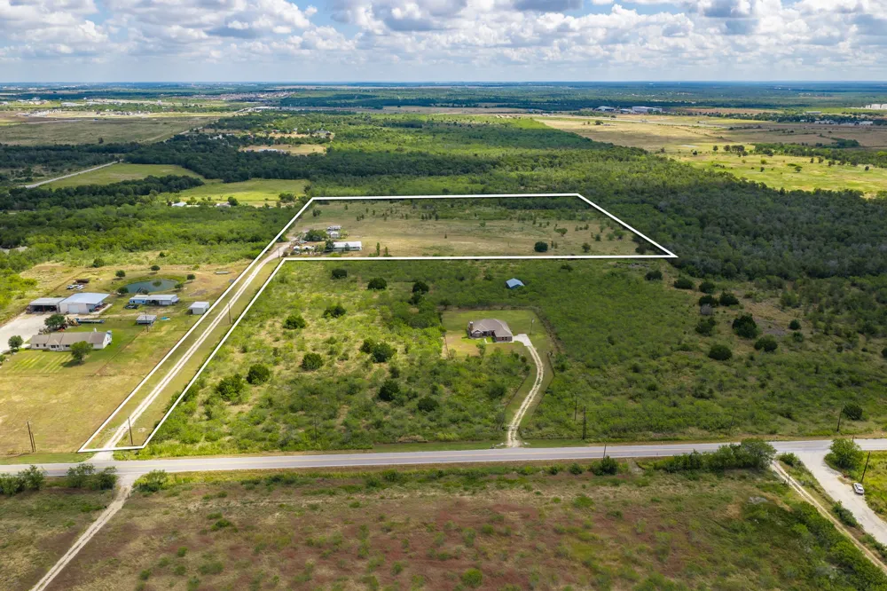 8804 Williamson Road Kyle, TX 78640