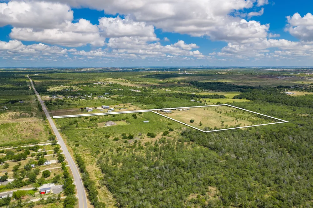 8804 Williamson Road Kyle, TX 78640