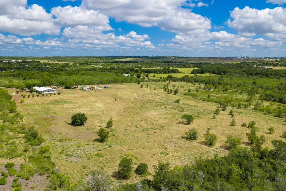 8804 Williamson Road Kyle, TX 78640