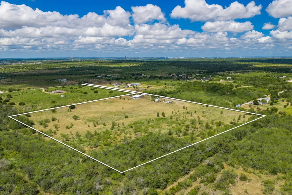 8804 Williamson Road Kyle, TX 78640