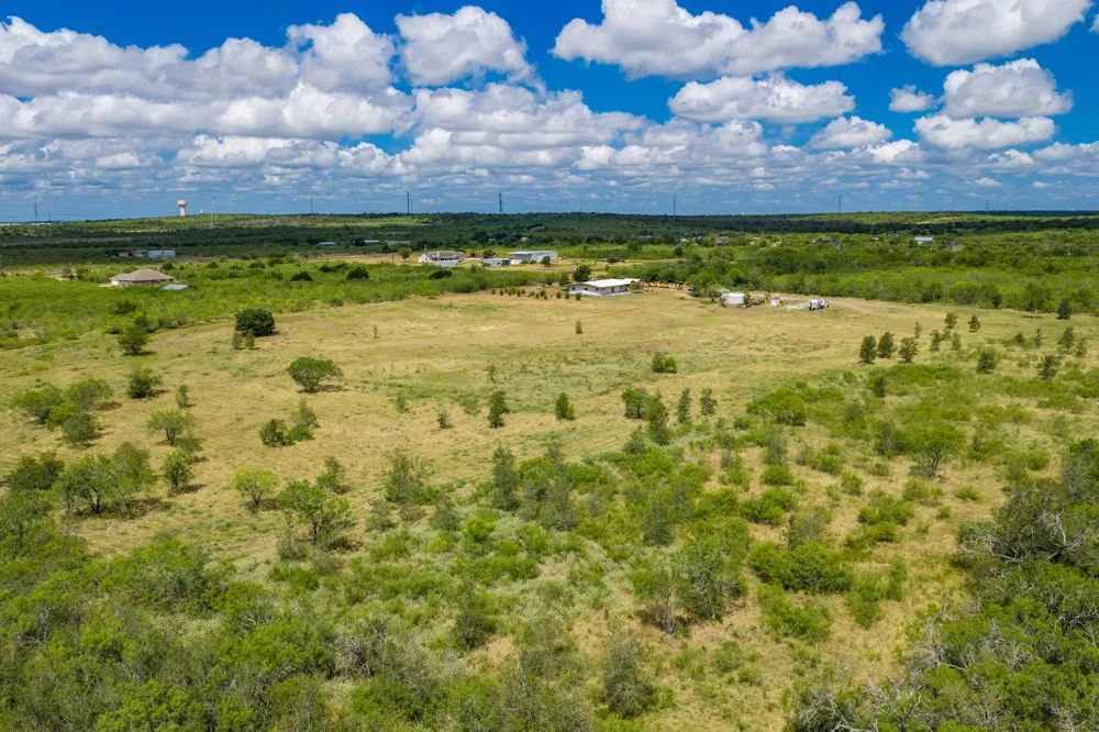 8804 Williamson Road Kyle, TX 78640