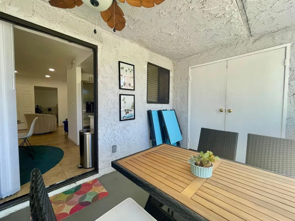 5301 E Waverly Drive #171 Palm Springs, CA 92264
