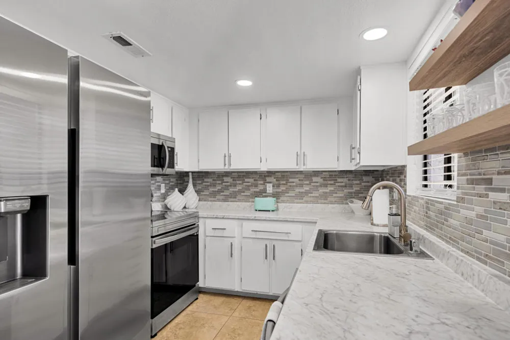 5301 E Waverly Drive #171 Palm Springs, CA 92264
