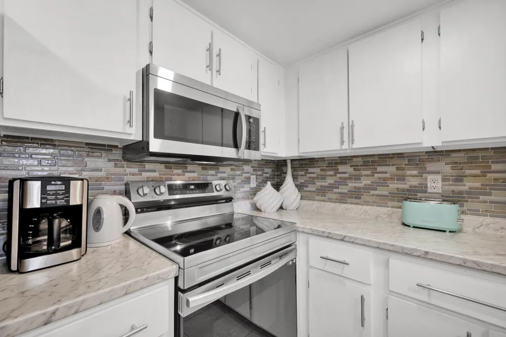 5301 E Waverly Drive #171 Palm Springs, CA 92264