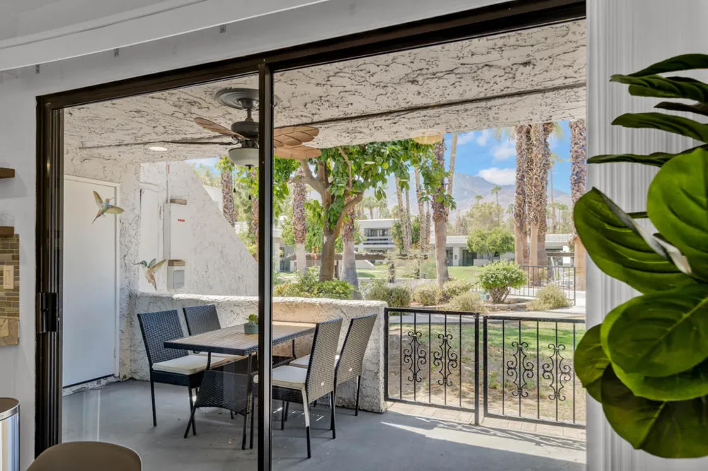 5301 E Waverly Drive #171 Palm Springs, CA 92264
