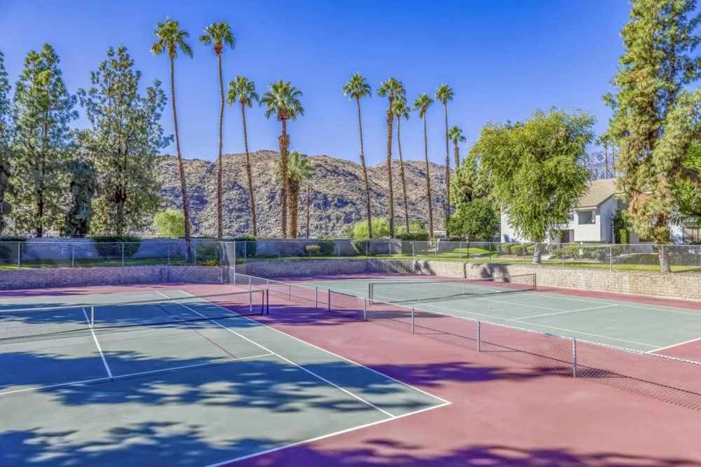 5301 E Waverly Drive #171 Palm Springs, CA 92264