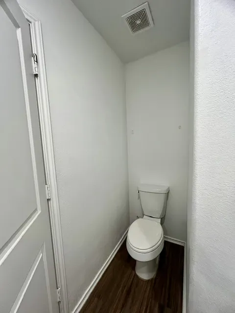 406 Halfmoon Drive Lockhart, TX 78644
