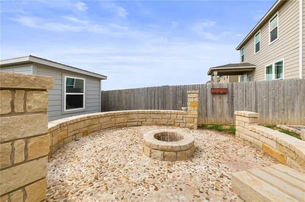 300 Wilhem Way Uhland, TX 78640