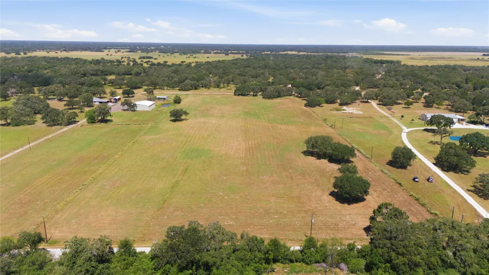 3 County Road 123 Edna, TX 77957