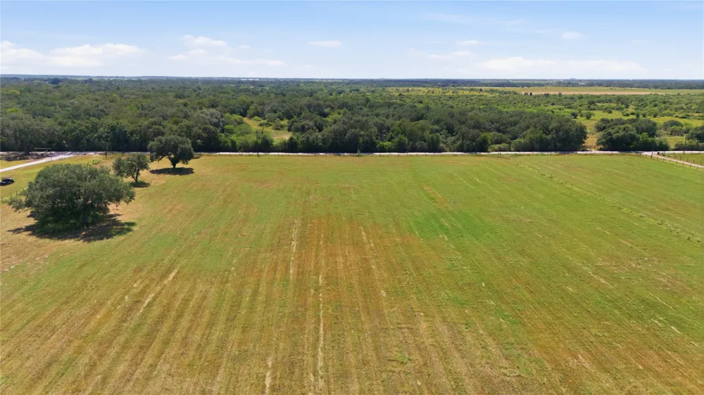 3 County Road 123 Edna, TX 77957