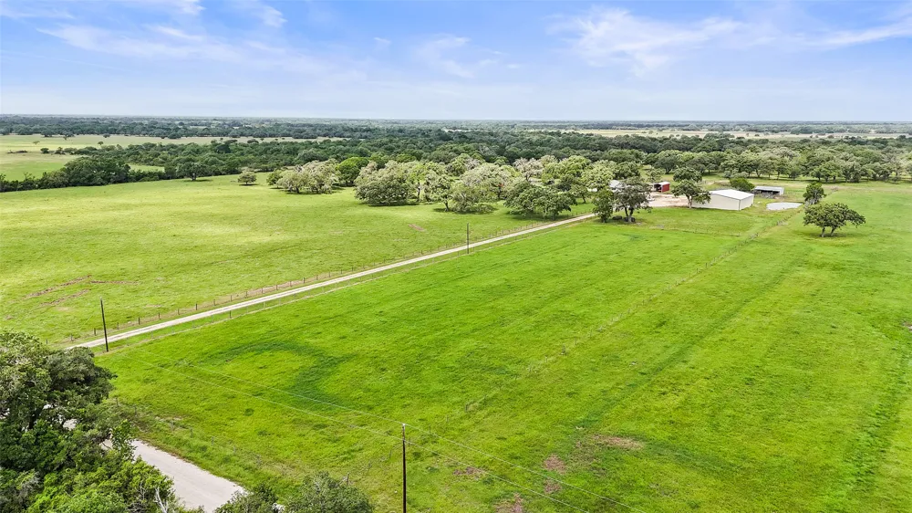 3 County Road 123 Edna, TX 77957