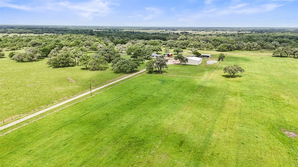3 County Road 123 Edna, TX 77957