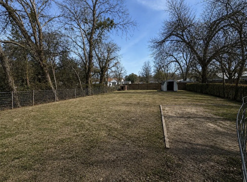 1120 Saint Paul Street Gonzales, TX 78629