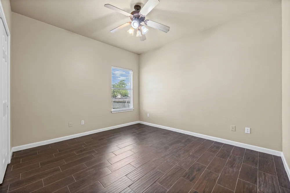 18932 Chrighton Castle Bend Pflugerville, TX 78660