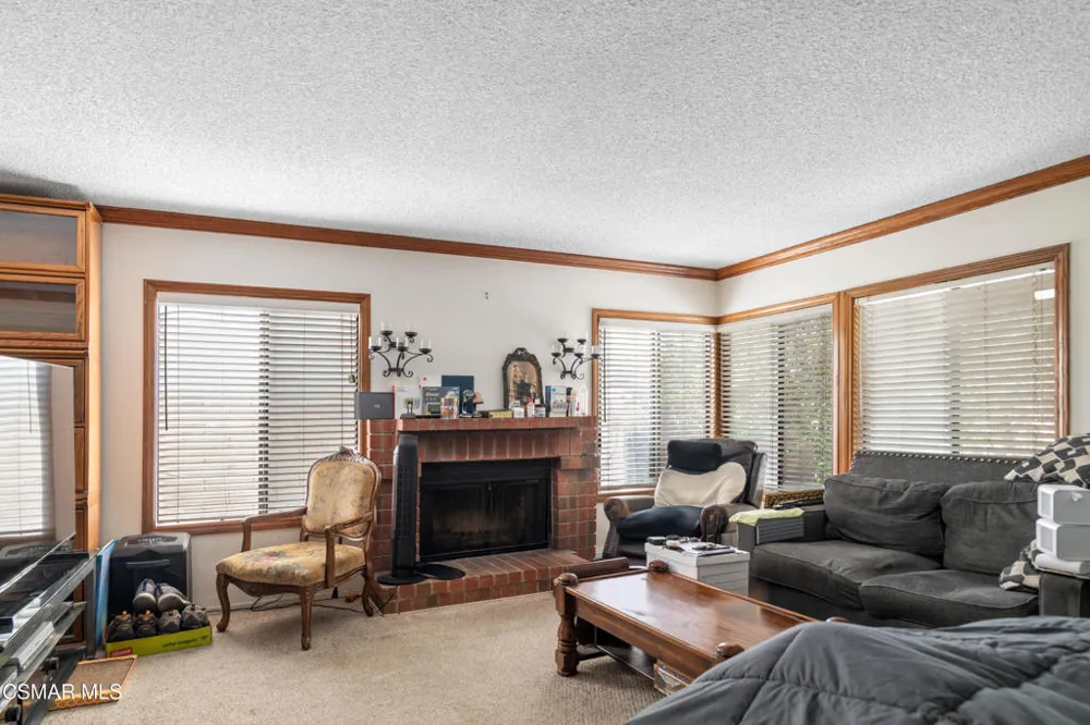 11519 Wildflower Court Moorpark, CA 93021