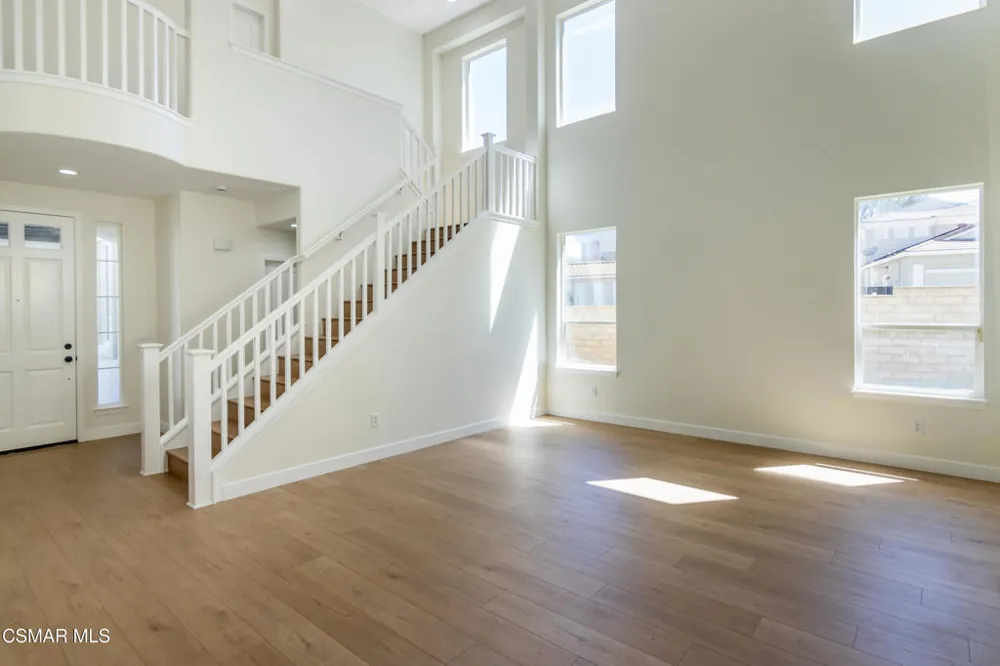 185 Laurel Wood Court Simi Valley, CA 93065