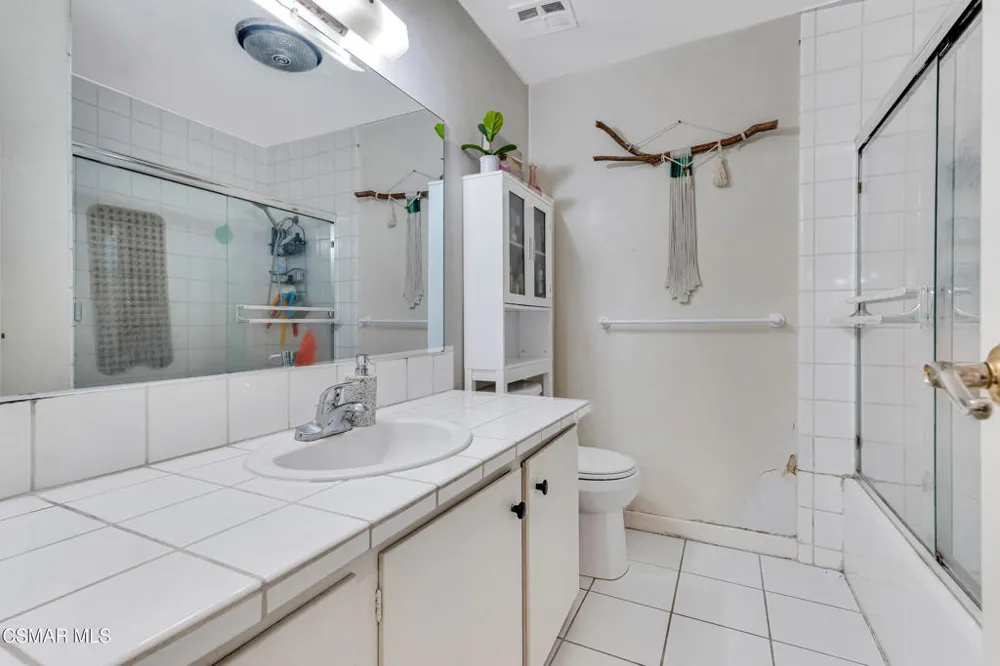 3700 Dean Drive #206 Ventura, CA 93003