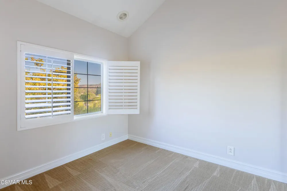 648 Warwick Avenue Thousand Oaks, CA 91360