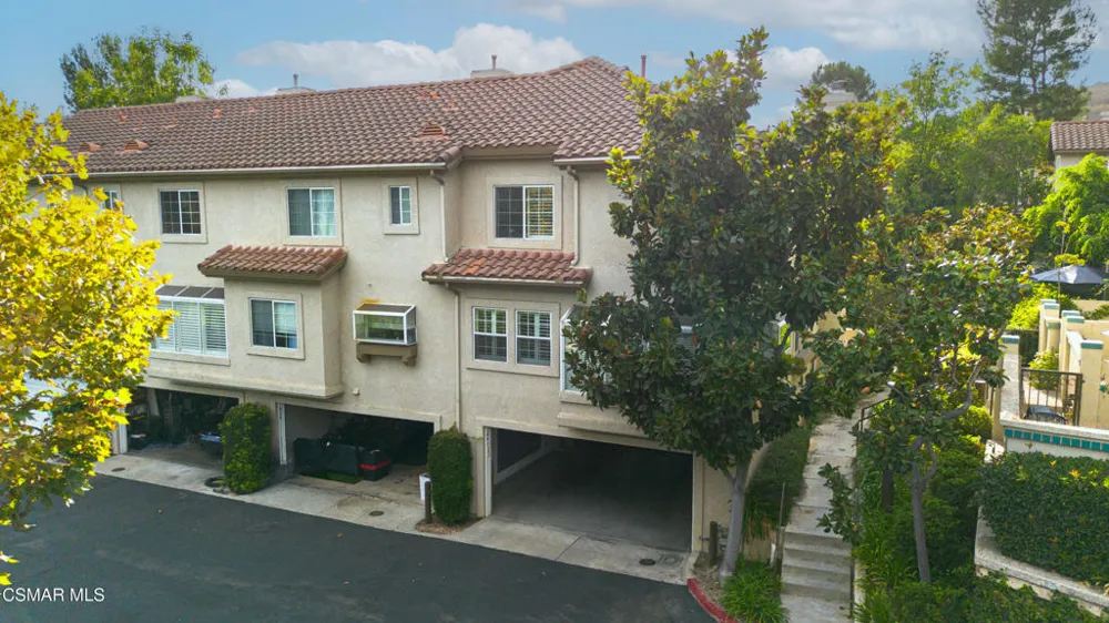 648 Warwick Avenue Thousand Oaks, CA 91360