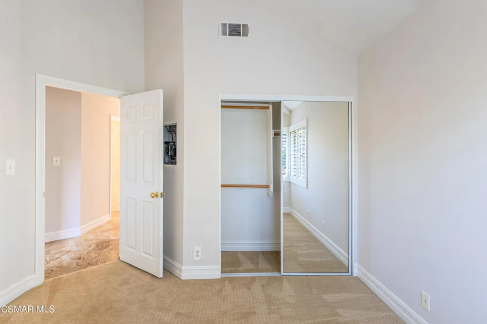 648 Warwick Avenue Thousand Oaks, CA 91360