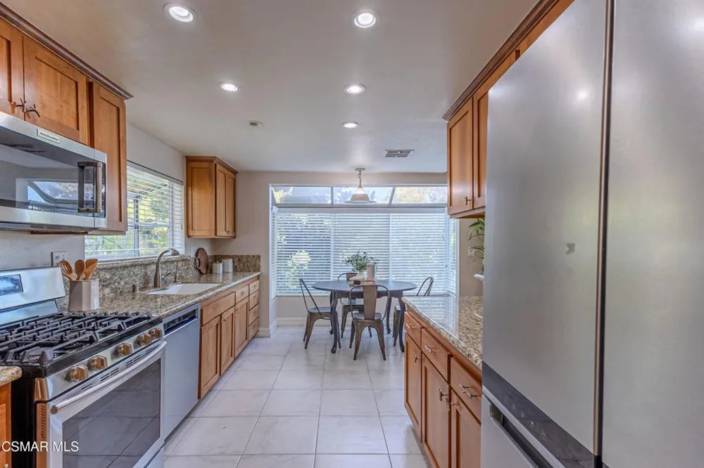 648 Warwick Avenue Thousand Oaks, CA 91360