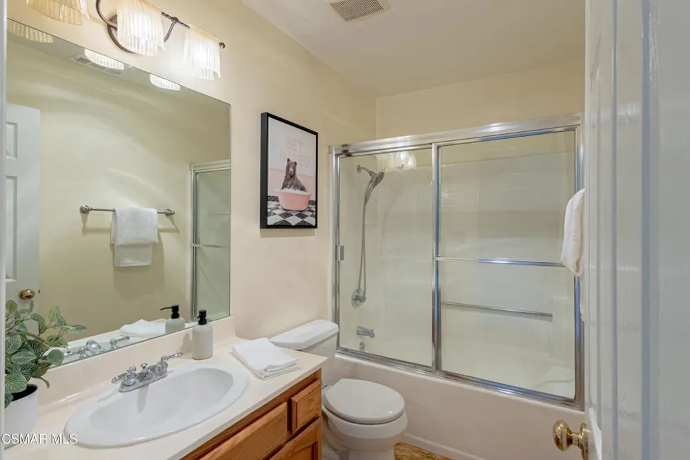 648 Warwick Avenue Thousand Oaks, CA 91360