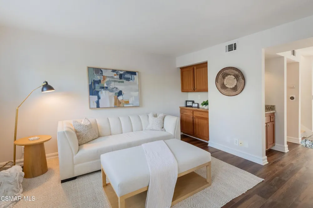648 Warwick Avenue Thousand Oaks, CA 91360