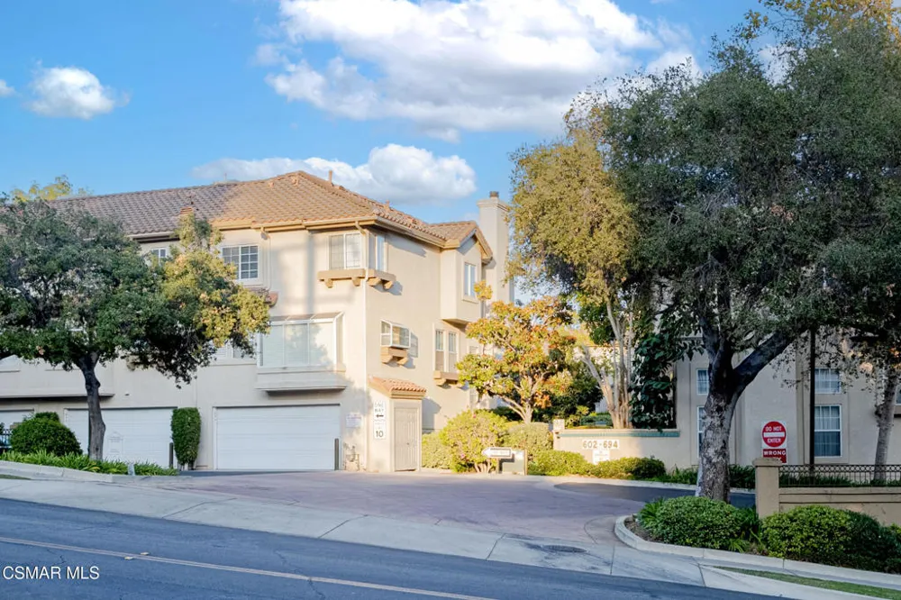 648 Warwick Avenue Thousand Oaks, CA 91360